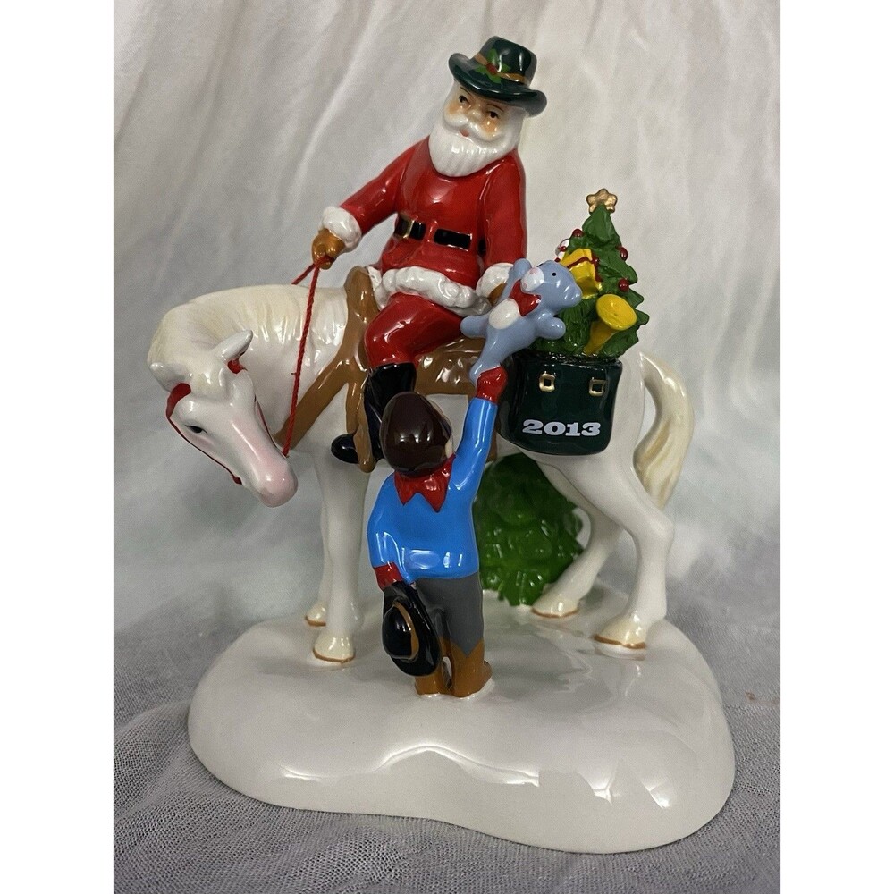 DEPT 56 SANTA COMES TO TOWN 2013 SNOW VILLAGE 4030753 CHRISTMAS RETIRED NIB